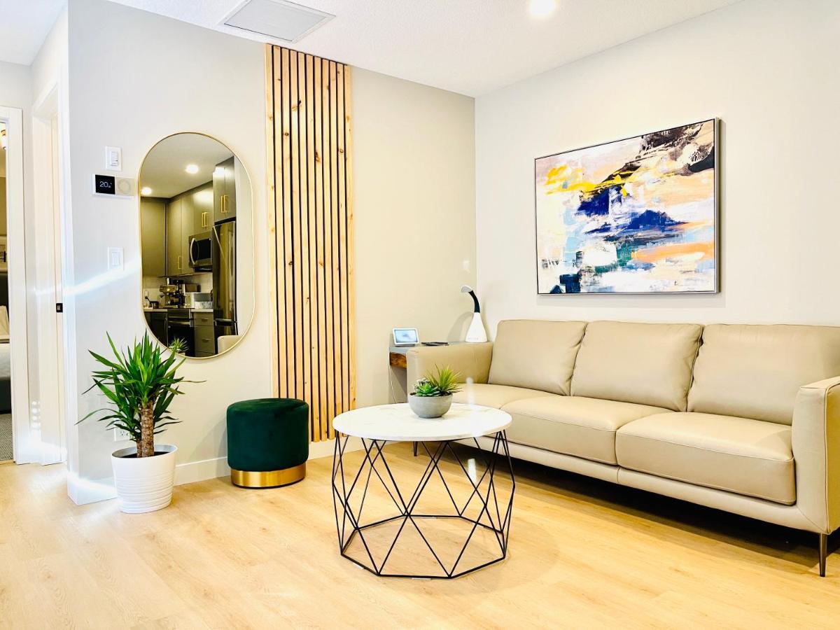 Holiday home Joes Brand New 2 King Bedrooms Townhome In *